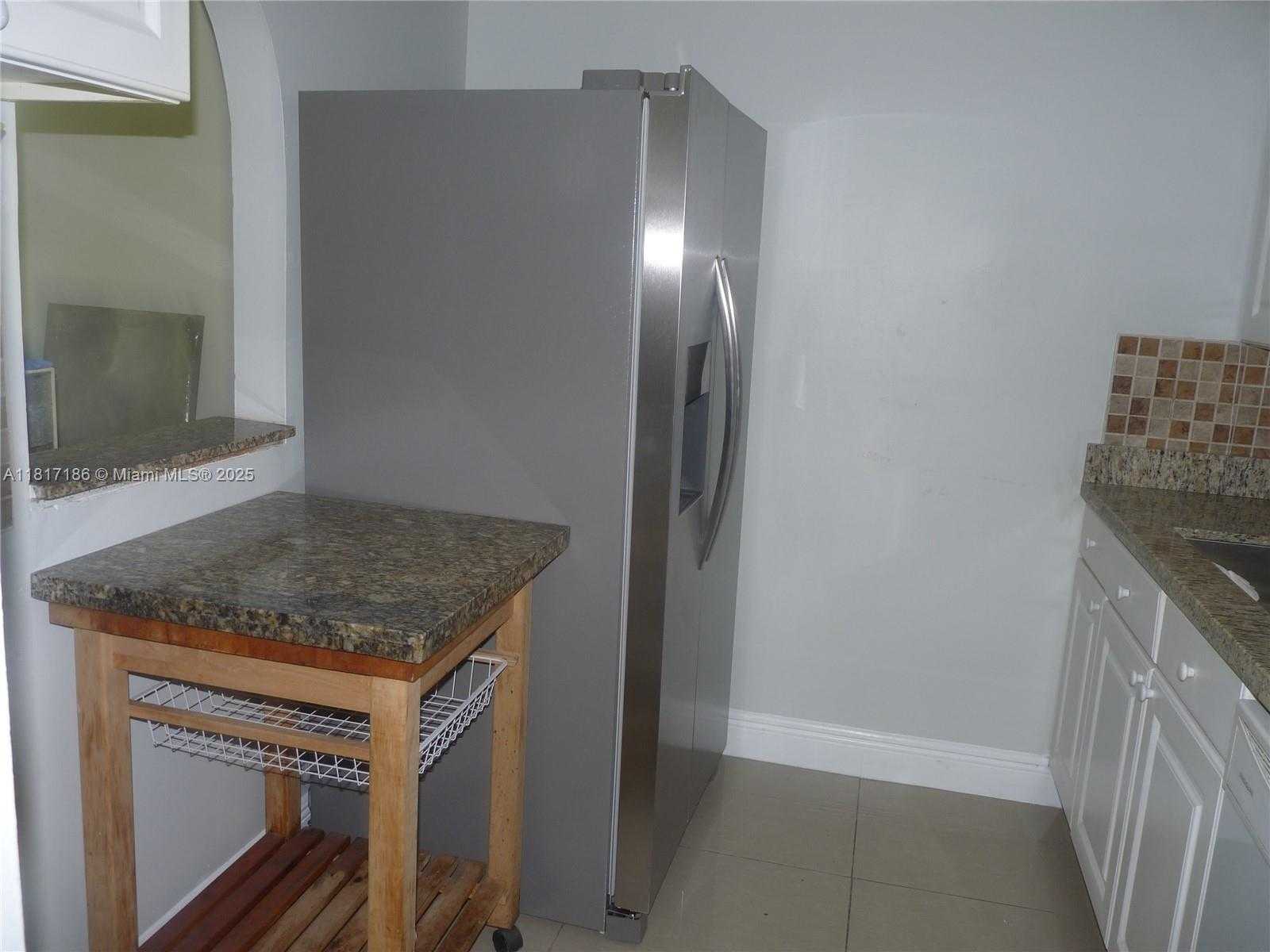Small Image of 14501 NORTH KENDALL DR #410H, Miami Number 8