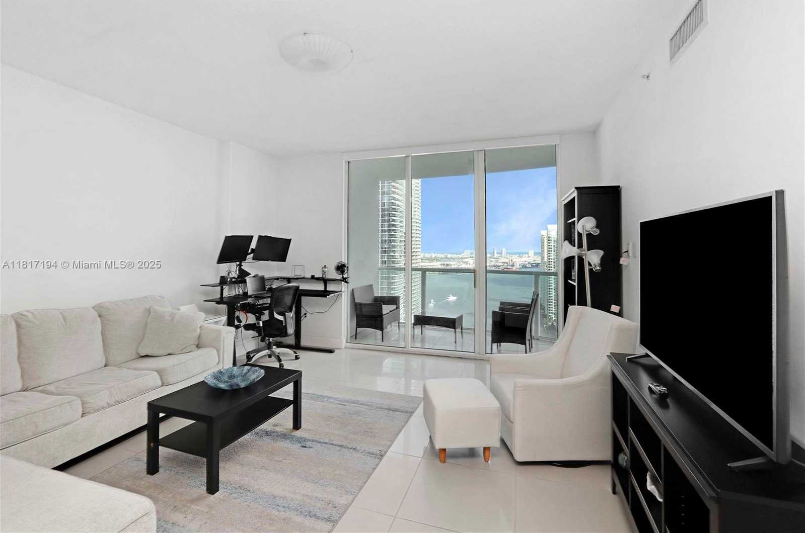 Small Image of 31 SOUTH EAST 5TH ST #3916, Miami Number 10