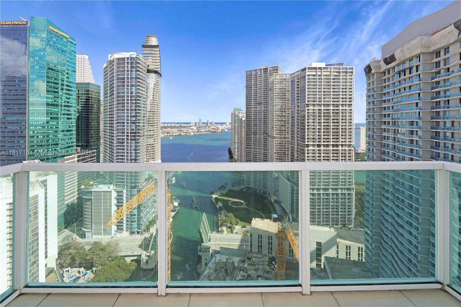 Small Image of 31 SOUTH EAST 5TH ST #3916, Miami Number 2
