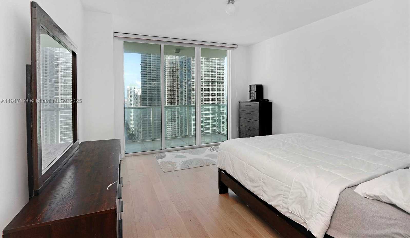 Small Image of 31 SOUTH EAST 5TH ST #3916, Miami Number 27