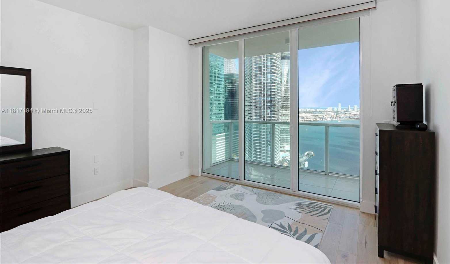 Small Image of 31 SOUTH EAST 5TH ST #3916, Miami Number 28