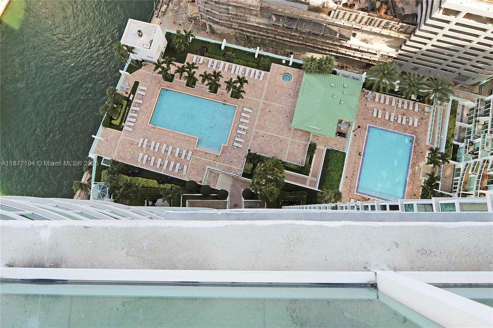 Small Image of 31 SOUTH EAST 5TH ST #3916, Miami Number 3