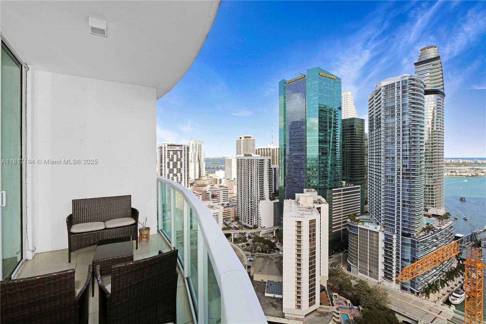 Small Image of 31 SOUTH EAST 5TH ST #3916, Miami Number 31
