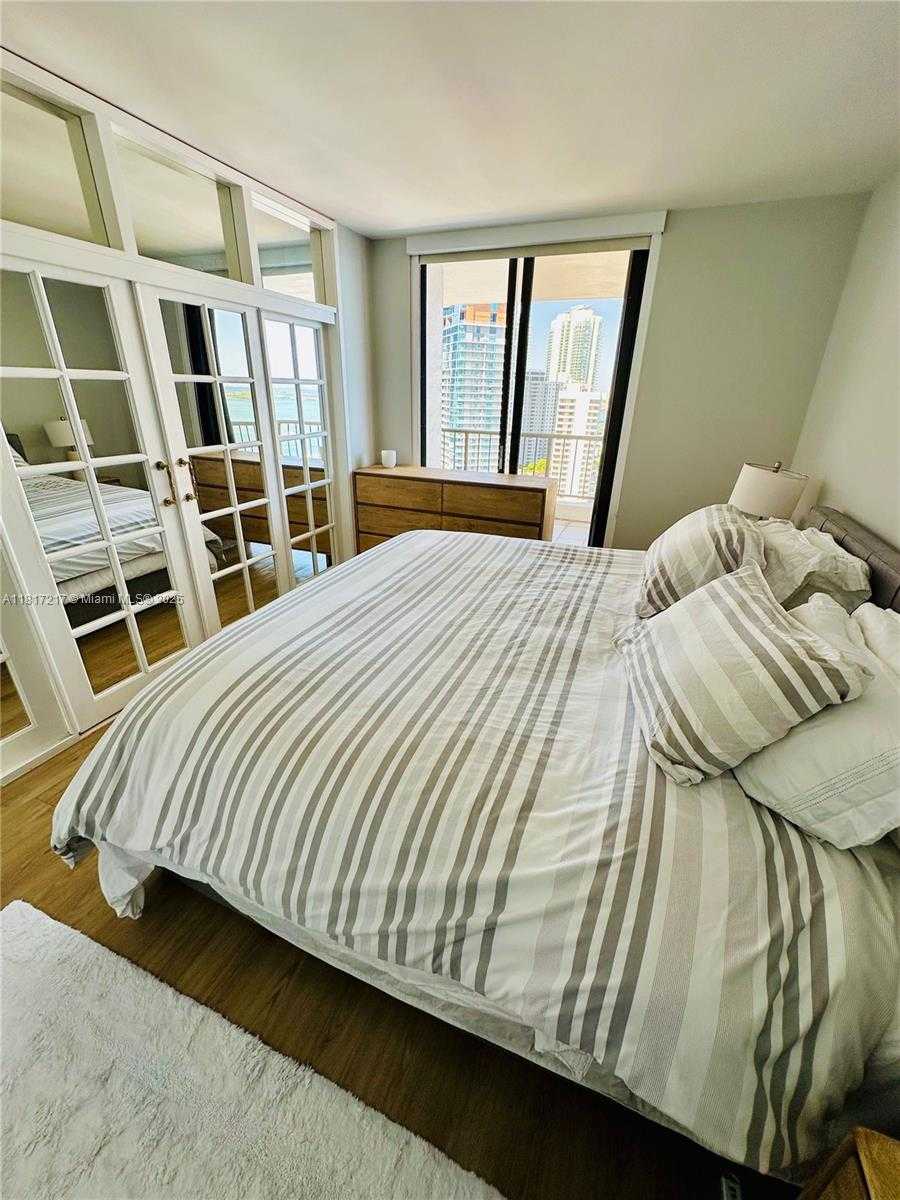 Small Image of 1581 BRICKELL AVE #PH108, Miami Number 10