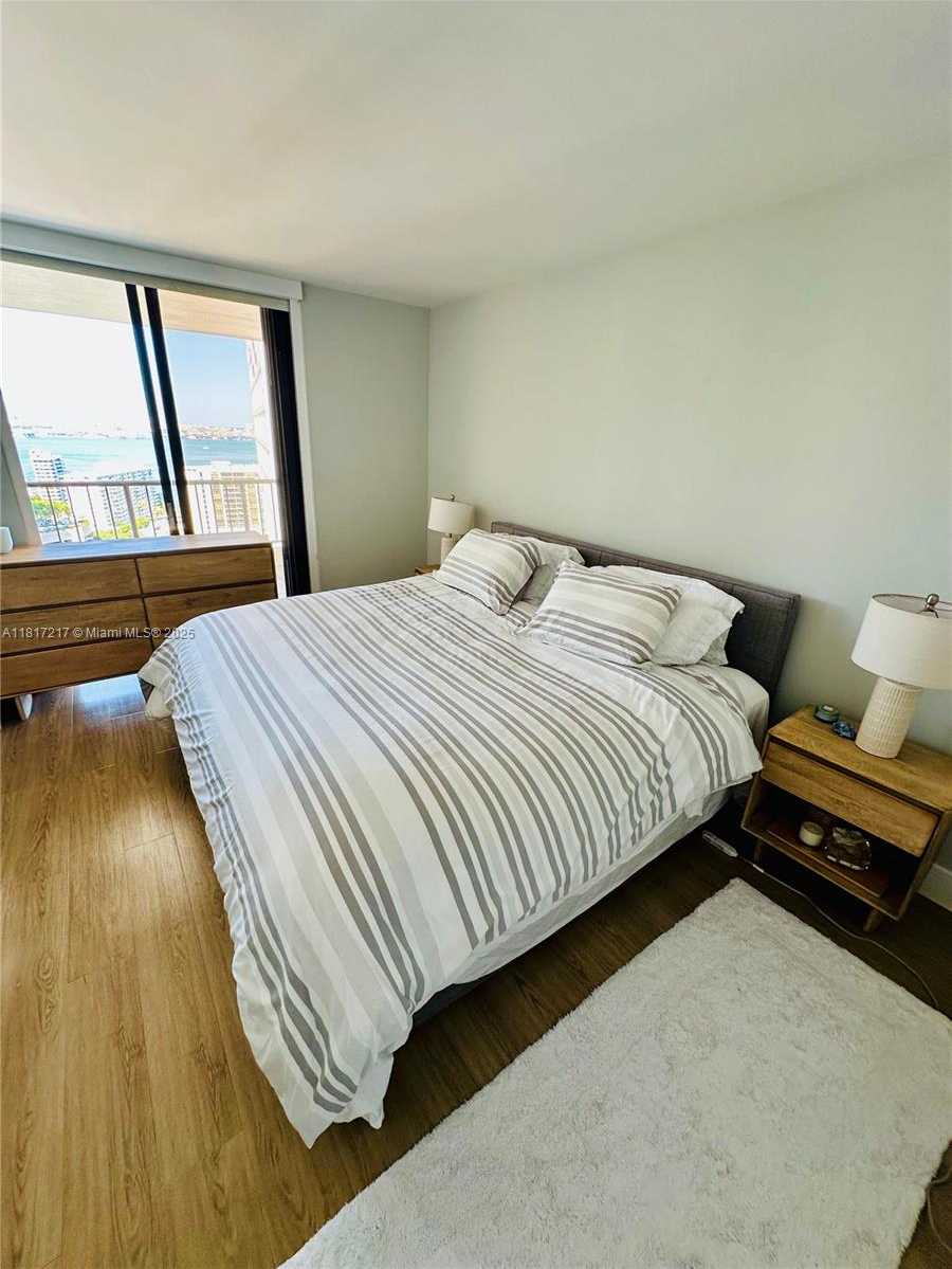 Small Image of 1581 BRICKELL AVE #PH108, Miami Number 12