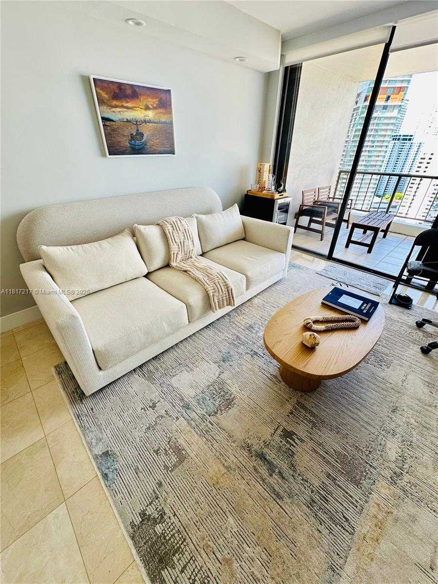 Small Image of 1581 BRICKELL AVE #PH108, Miami Number 4