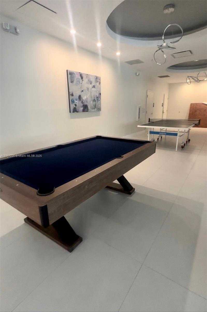 Small Image of 3000 SOUTH OCEAN DR #118, Hollywood Number 26