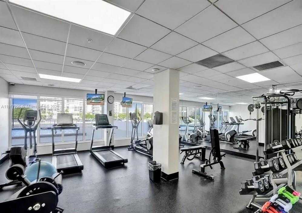 Small Image of 3000 SOUTH OCEAN DR #118, Hollywood Number 28
