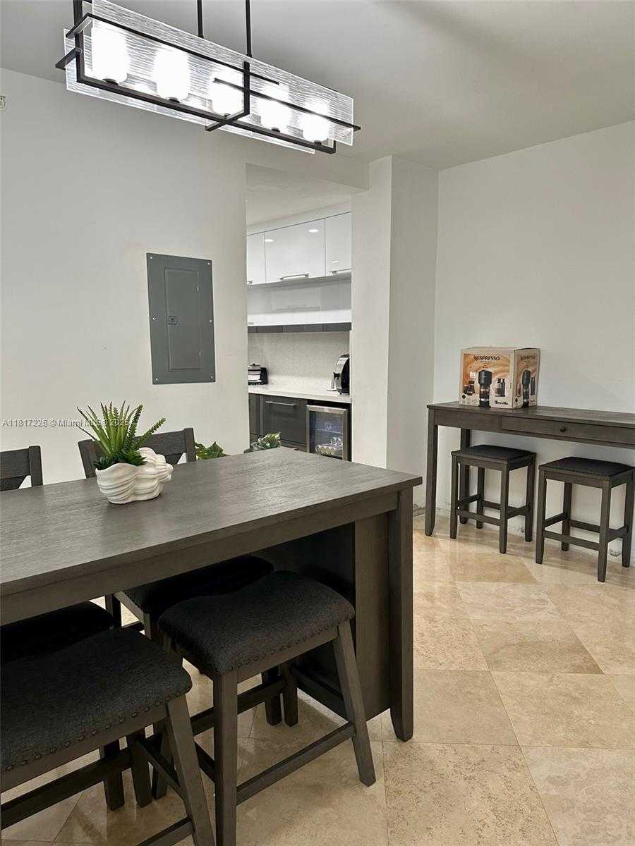 Small Image of 3000 SOUTH OCEAN DR #118, Hollywood Number 3