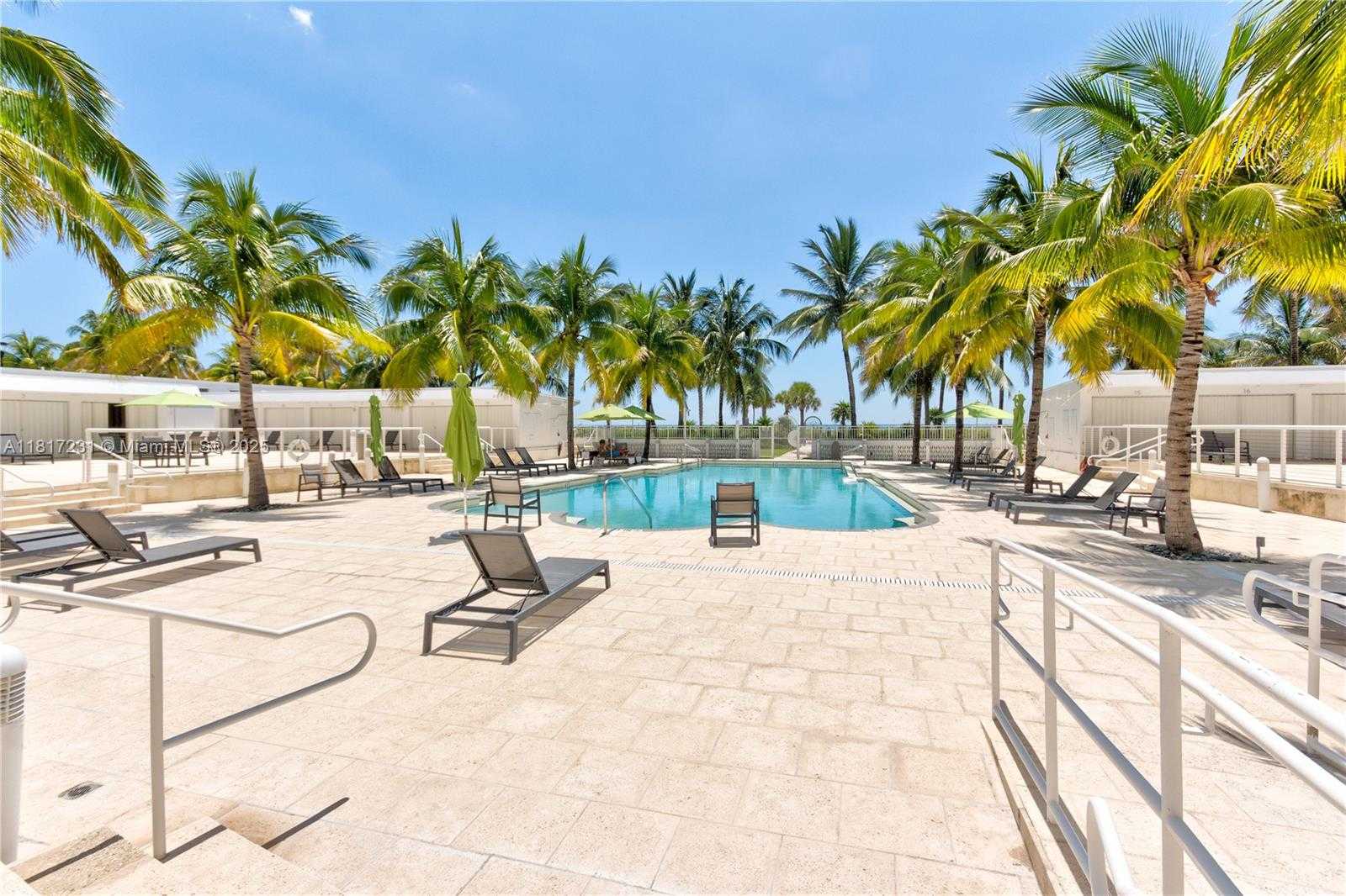 Small Image of 4925 COLLINS AVE #9D, Miami Beach Number 20