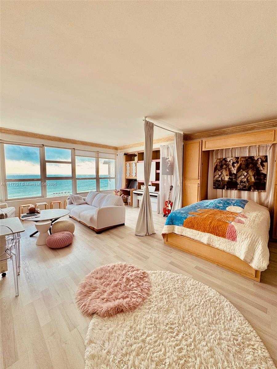 Small Image of 4925 COLLINS AVE #9D, Miami Beach Number 22