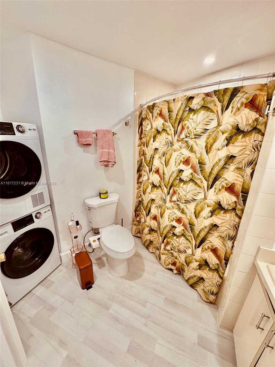 Small Image of 4925 COLLINS AVE #9D, Miami Beach Number 25