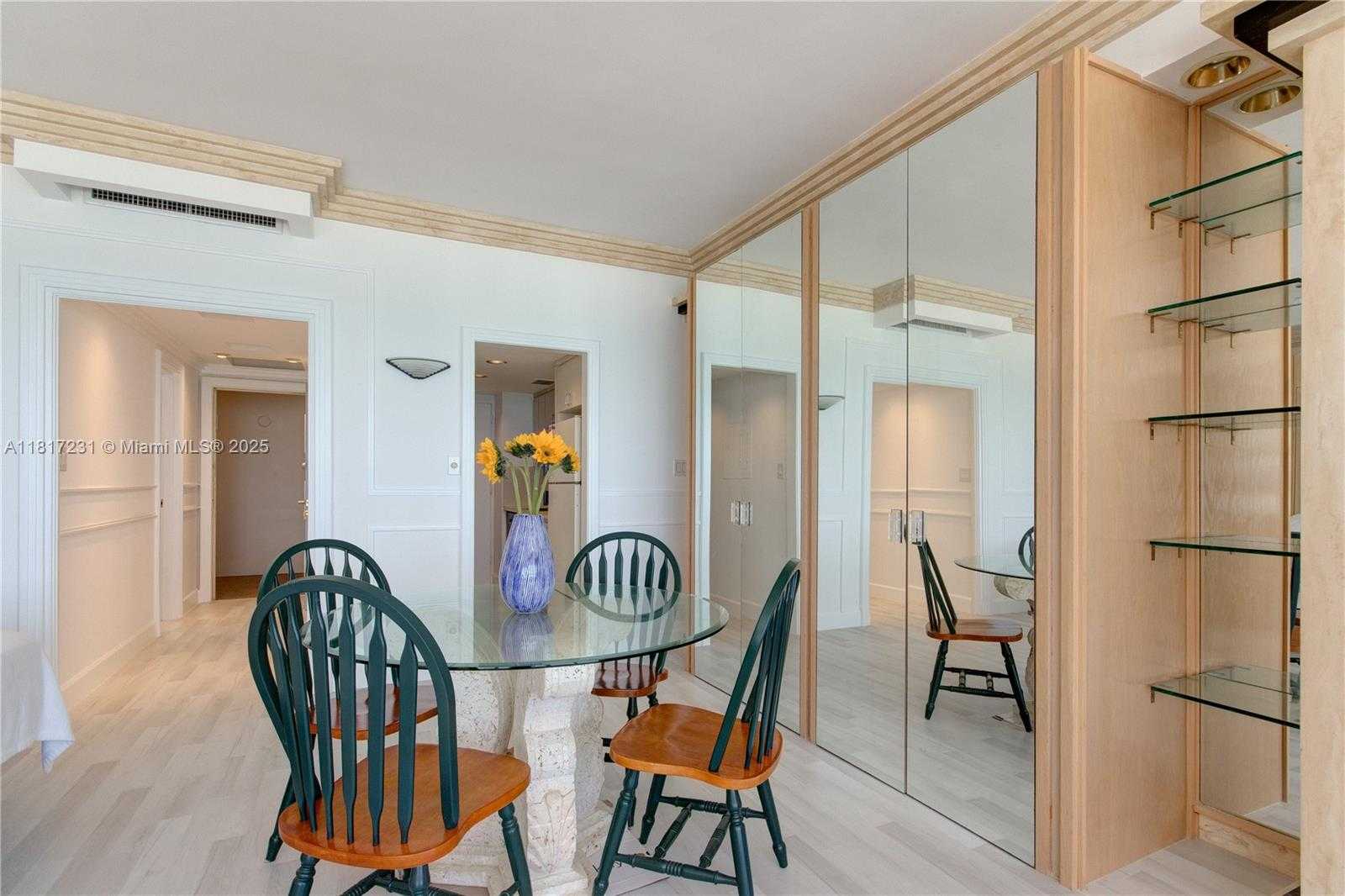 Small Image of 4925 COLLINS AVE #9D, Miami Beach Number 7