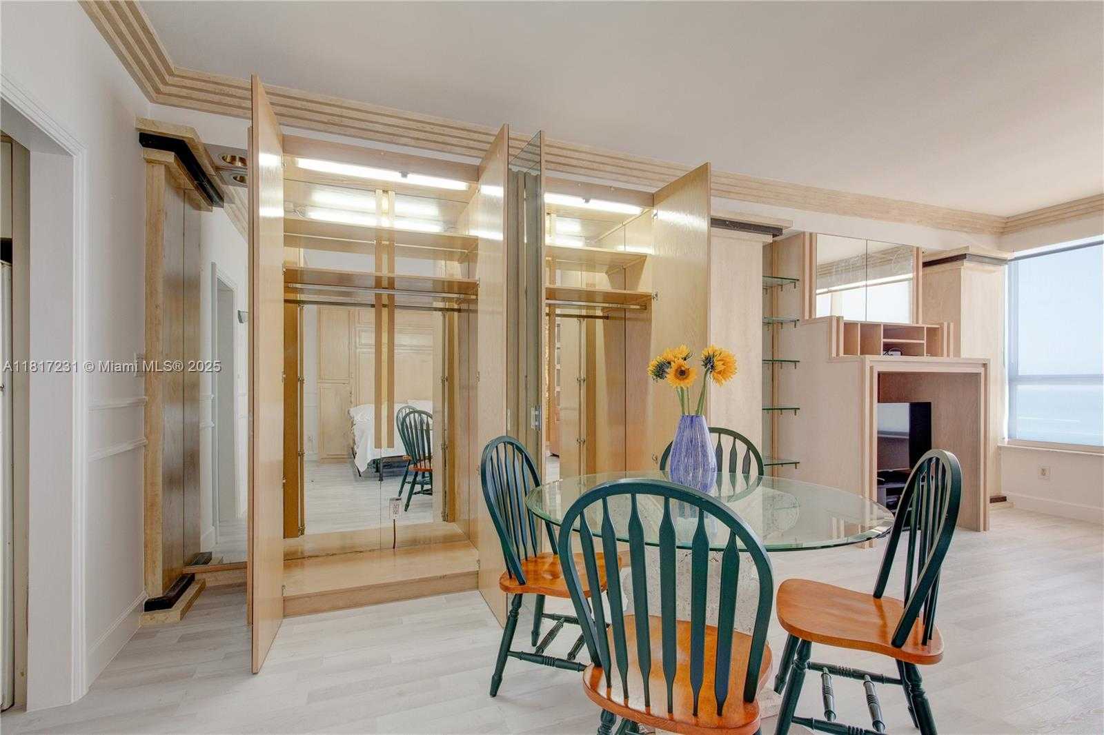 Small Image of 4925 COLLINS AVE #9D, Miami Beach Number 8