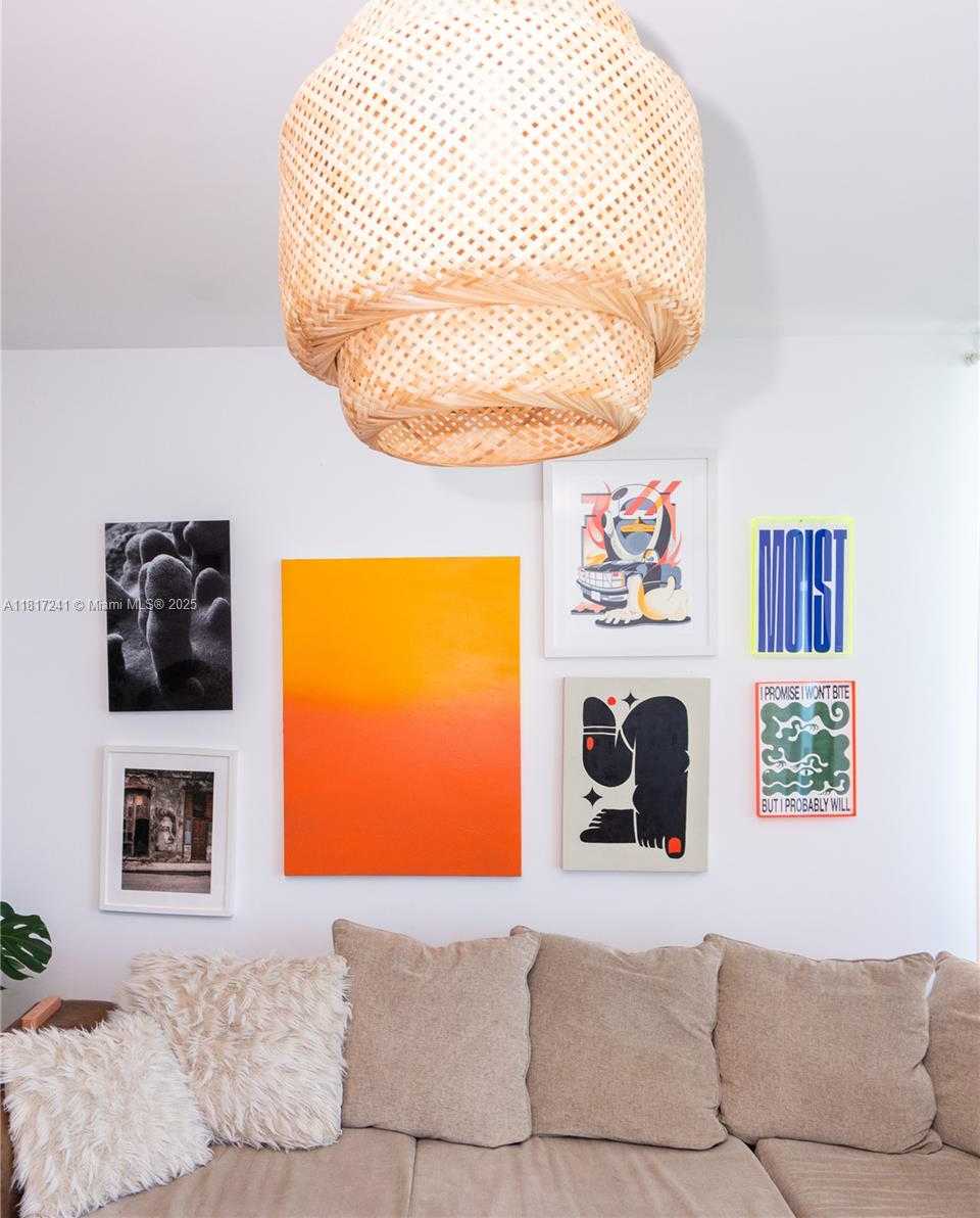 Small Image of 888 BISCAYNE BLVD #3811, Miami Number 5