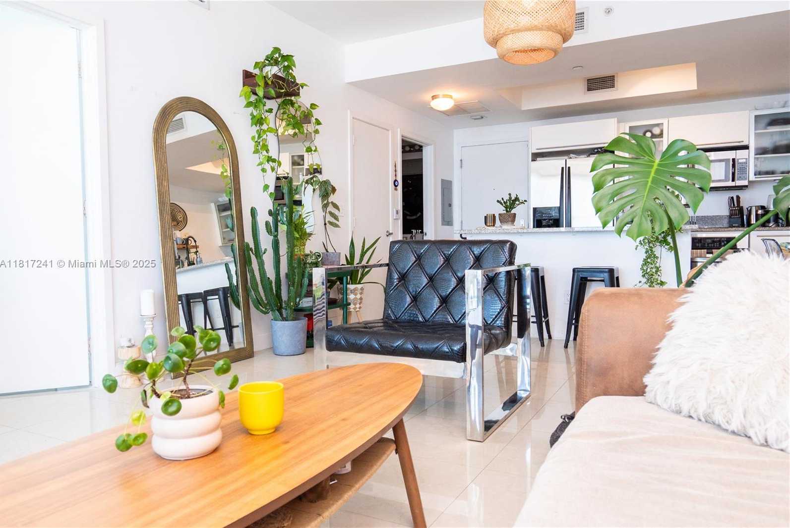 Small Image of 888 BISCAYNE BLVD #3811, Miami Number 6