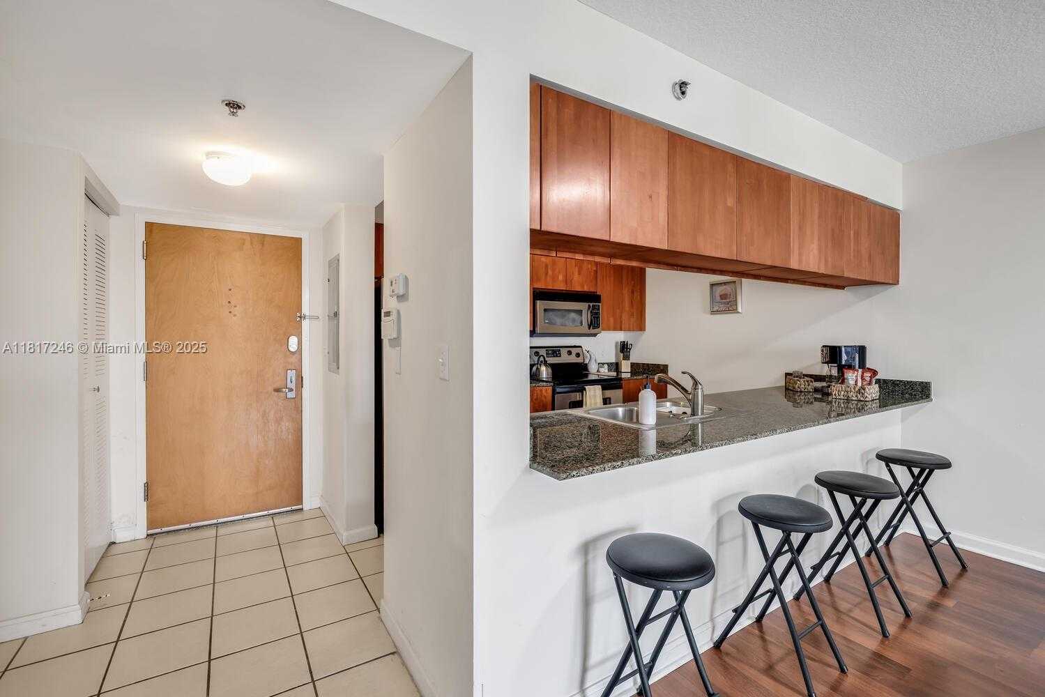Small Image of 1200 BRICKELL BAY DR #2619, Miami Number 11