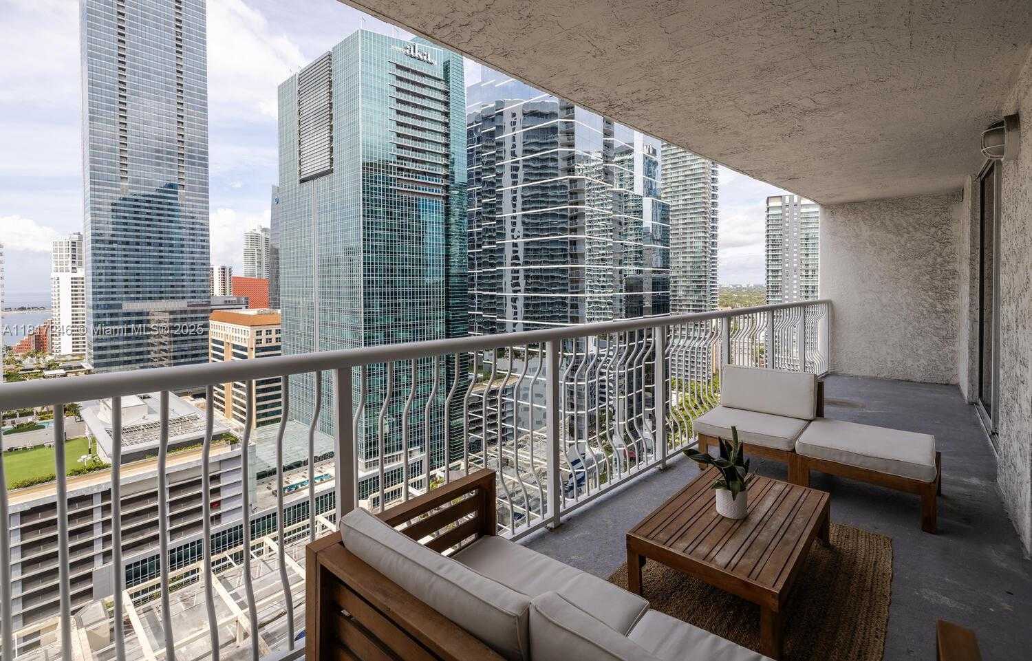 Small Image of 1200 BRICKELL BAY DR #2619, Miami Number 23