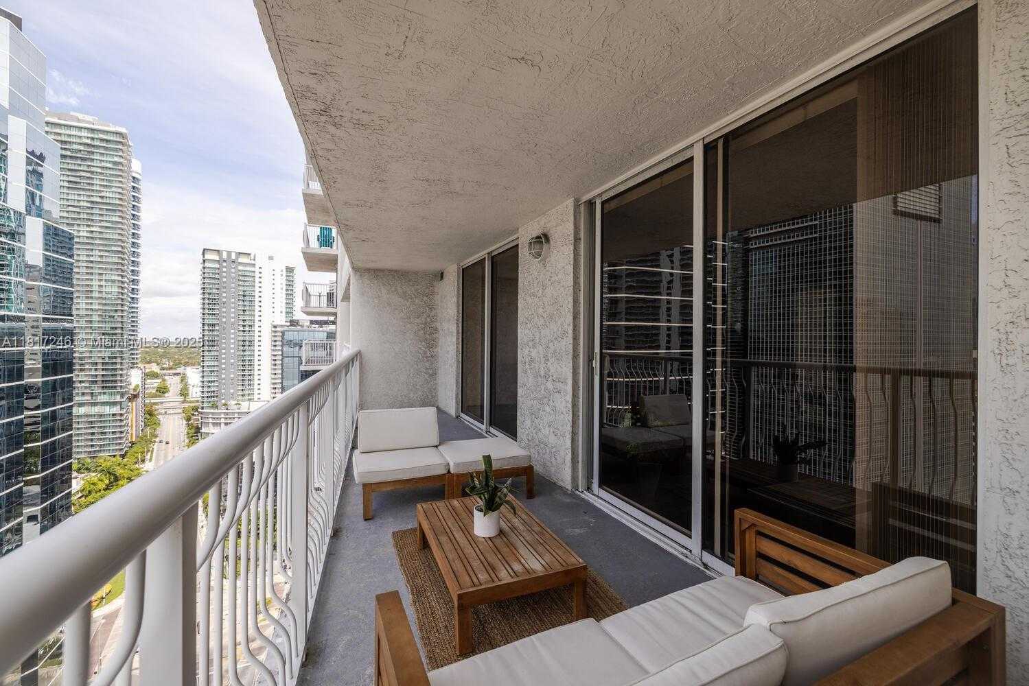 Small Image of 1200 BRICKELL BAY DR #2619, Miami Number 24