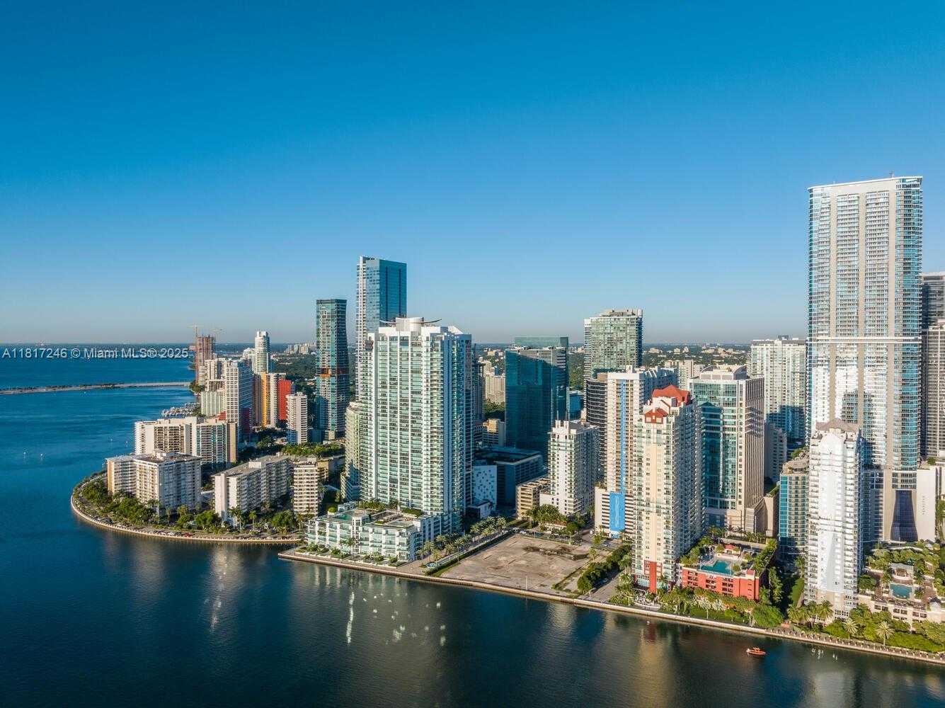 Small Image of 1200 BRICKELL BAY DR #2619, Miami Number 30
