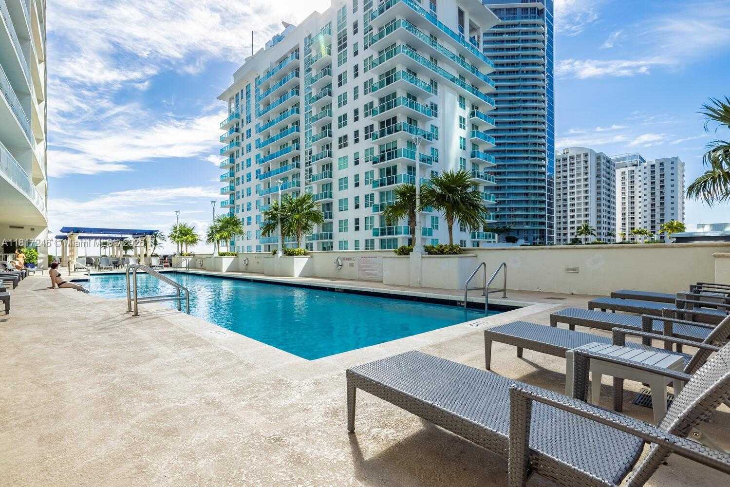 Small Image of 1200 BRICKELL BAY DR #2619, Miami Number 33
