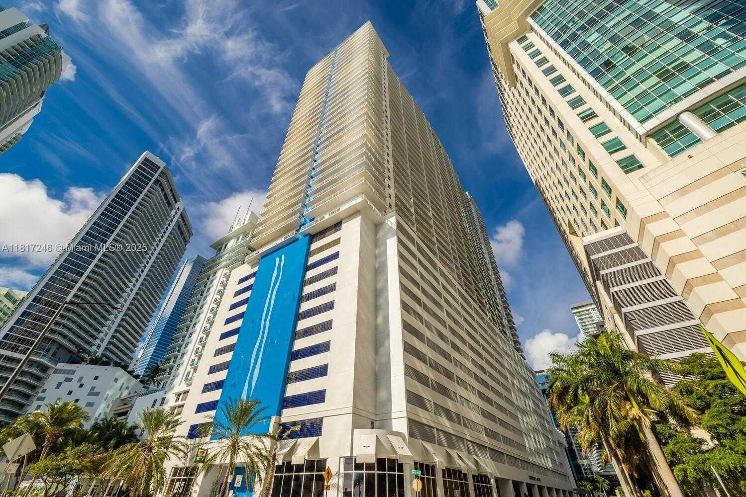 Small Image of 1200 BRICKELL BAY DR #2619, Miami Number 7