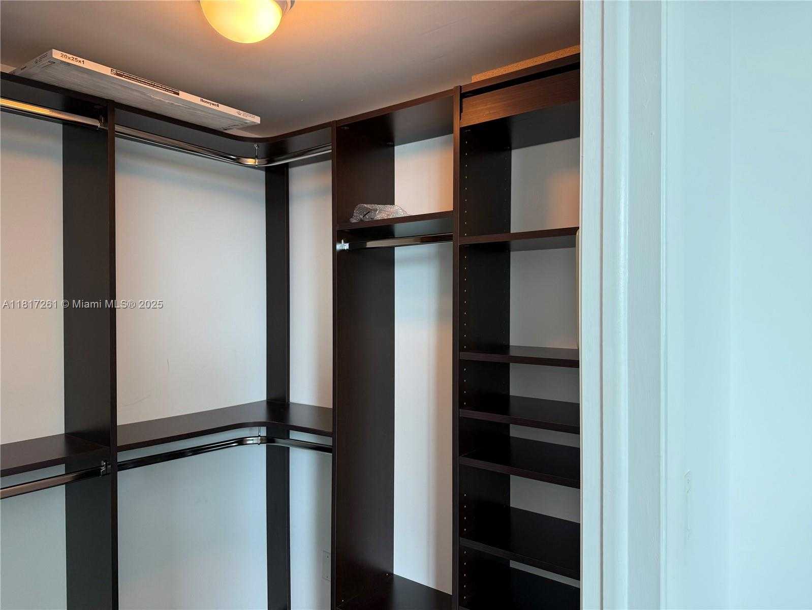Small Image of 350 SOUTH MIAMI AVE #3707, Miami Number 13