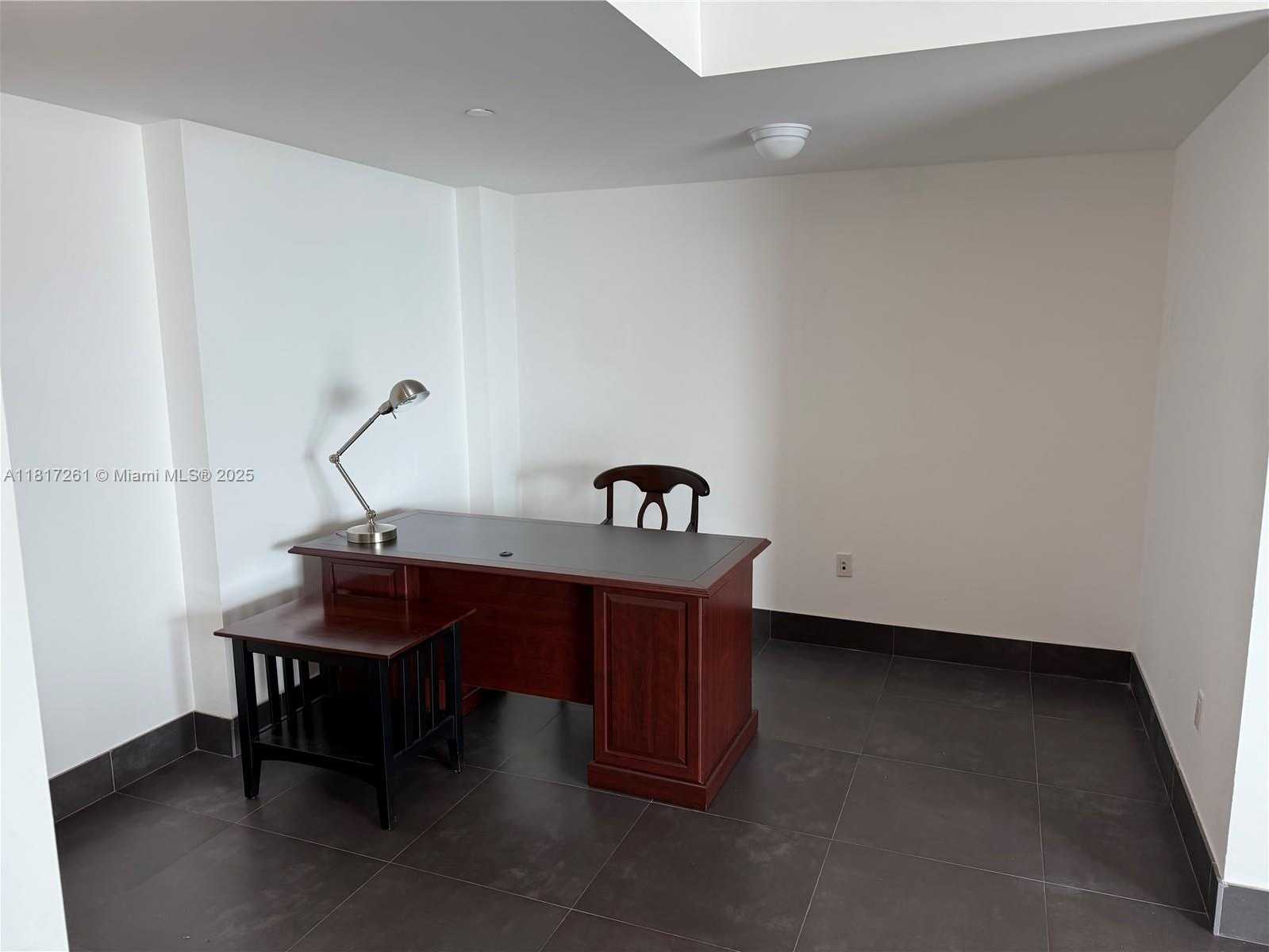 Small Image of 350 SOUTH MIAMI AVE #3707, Miami Number 9