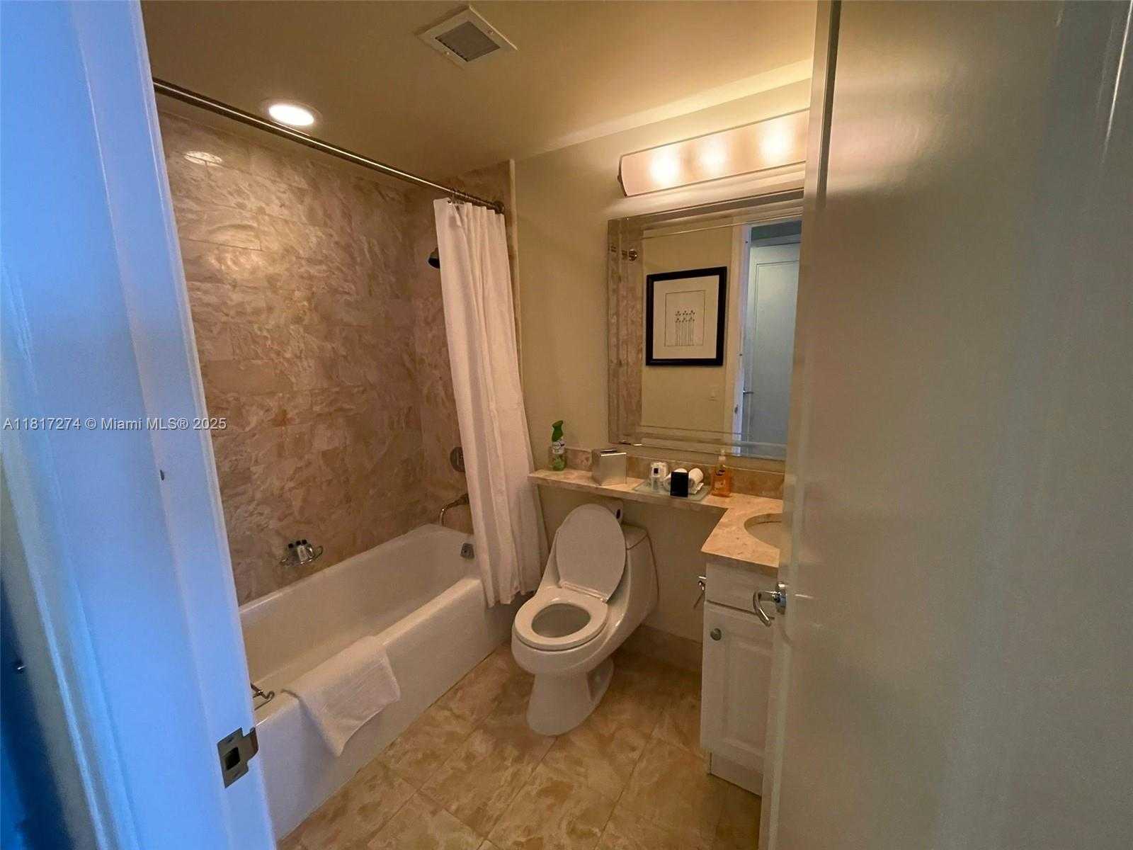 Small Image of 1435 BRICKELL AVE #3112, Miami Number 5