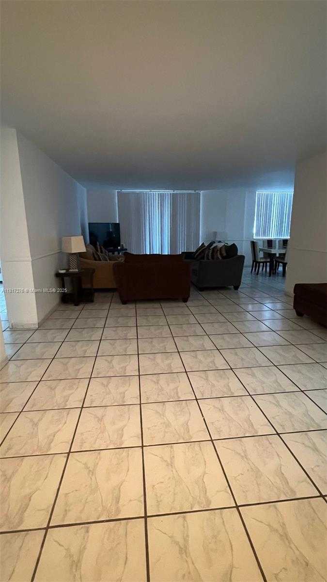 Small Image of 5825 COLLINS AVE #6A, Miami Beach Number 3