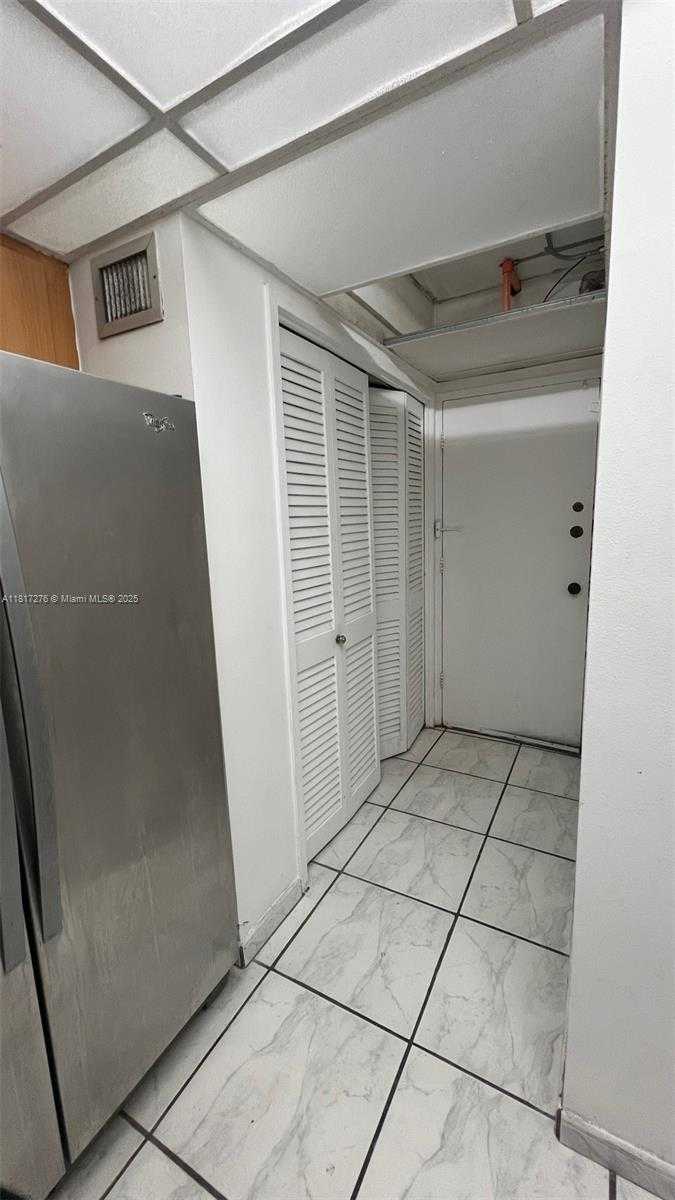 Small Image of 5825 COLLINS AVE #6A, Miami Beach Number 9