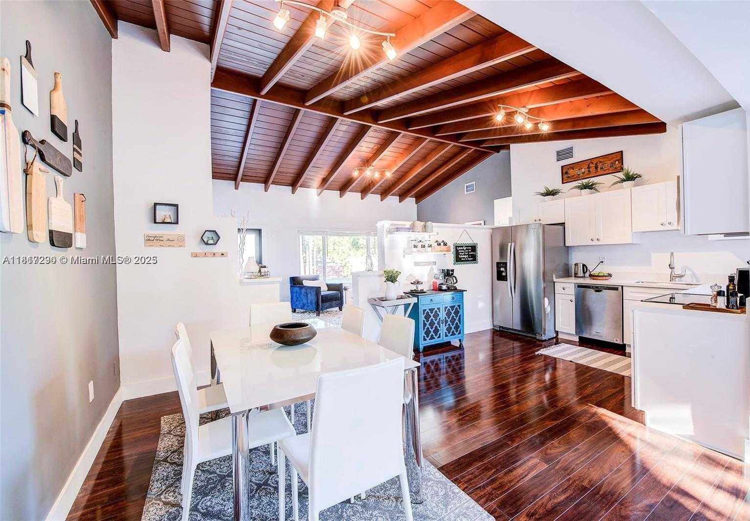 Small Image of 2190 NORTH EAST 169TH ST, North Miami Beach Number 11