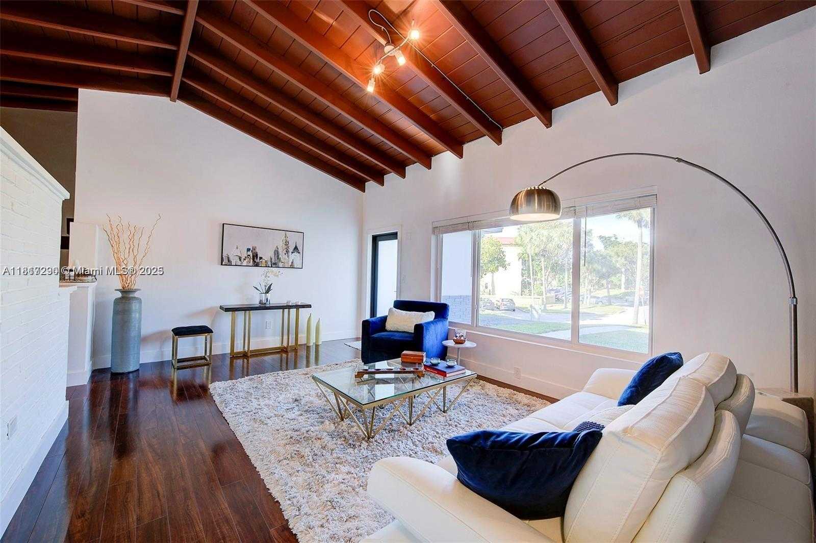 Small Image of 2190 NORTH EAST 169TH ST, North Miami Beach Number 8
