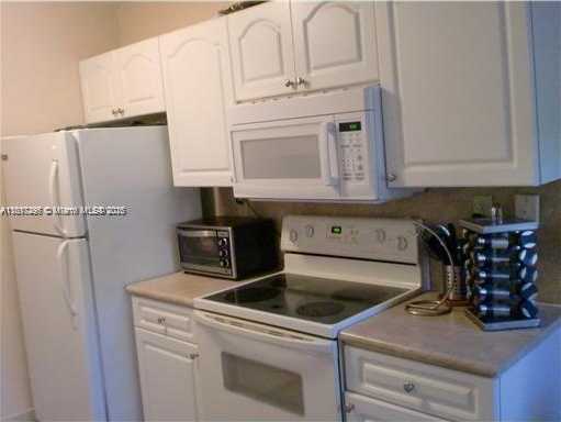 Small Image of Doral Number 2