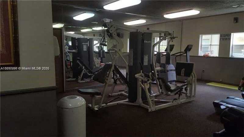 Small Image of Doral Number 22