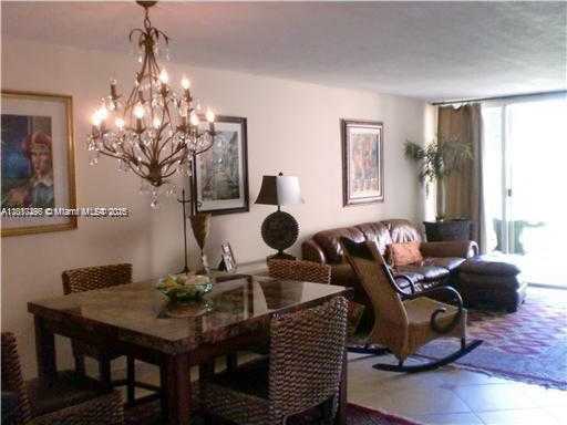 Small Image of Doral Number 4