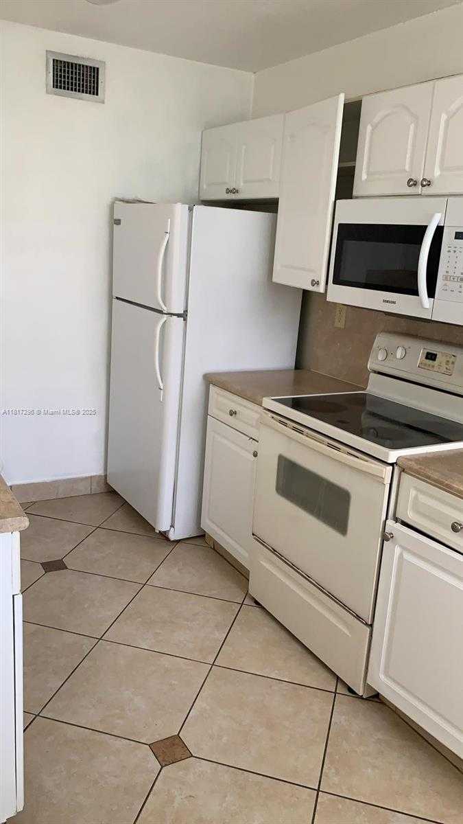 Small Image of Doral Number 5