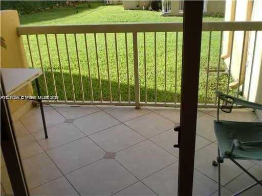 Small Image of Doral Number 6