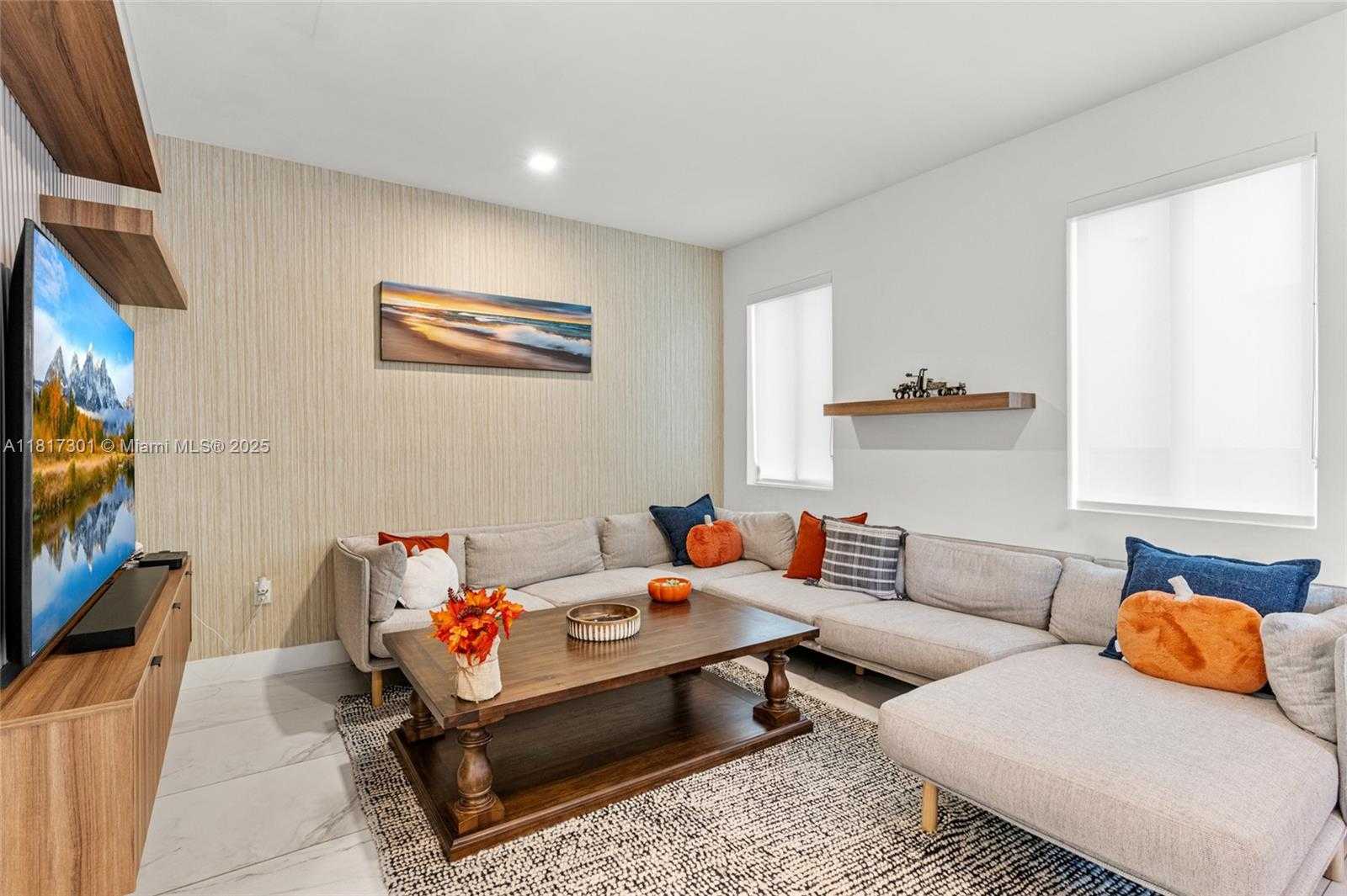 Small Image of 10373 NORTH WEST 68TH TER, Doral Number 22