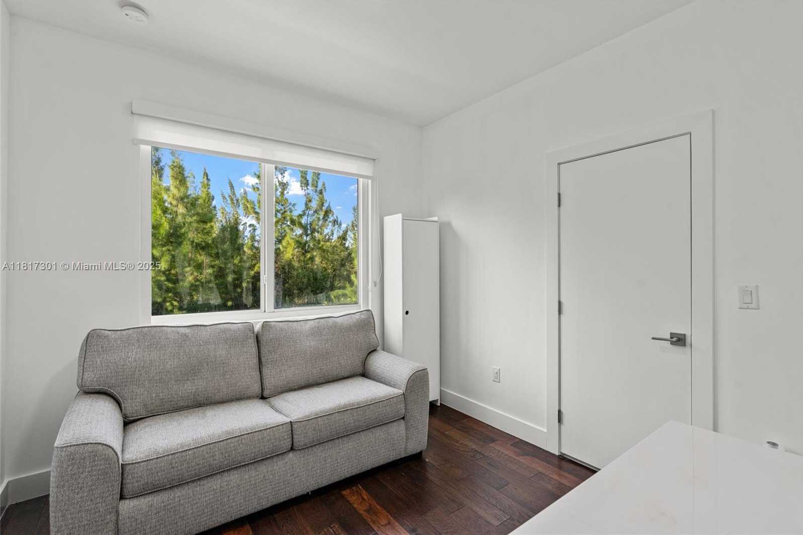 Small Image of 10373 NORTH WEST 68TH TER, Doral Number 30