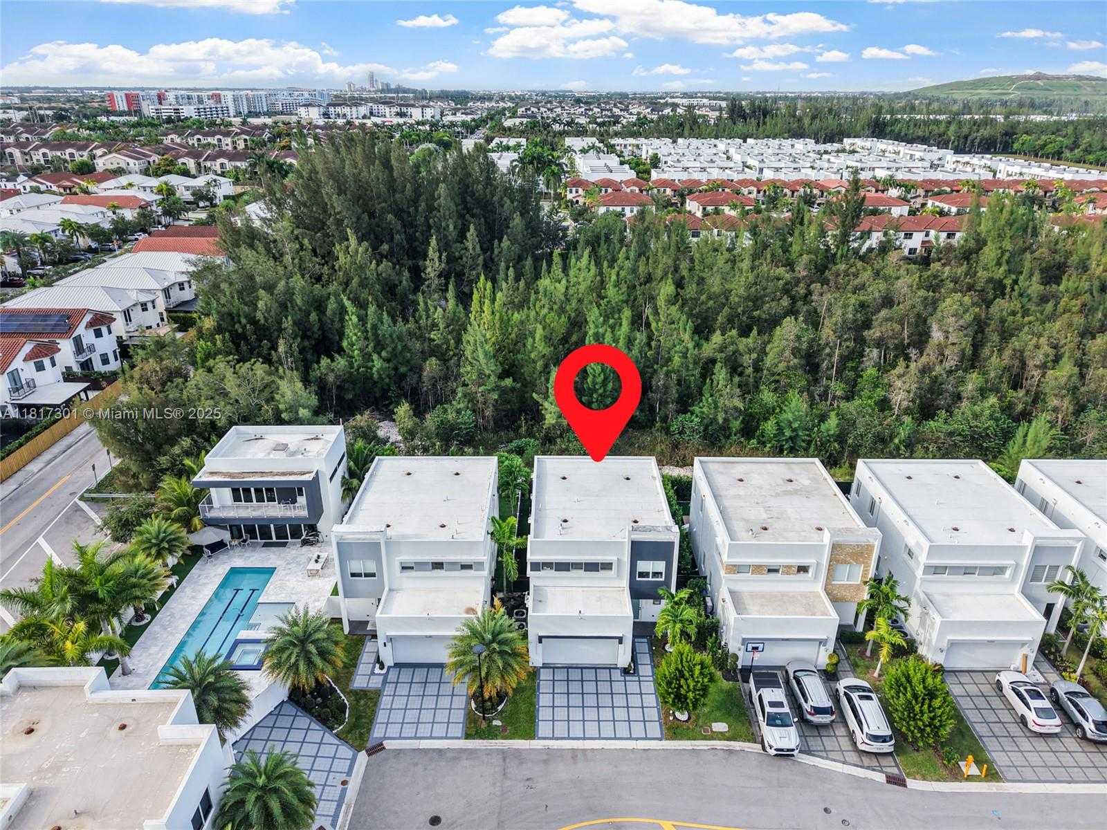 Small Image of 10373 NORTH WEST 68TH TER, Doral Number 43