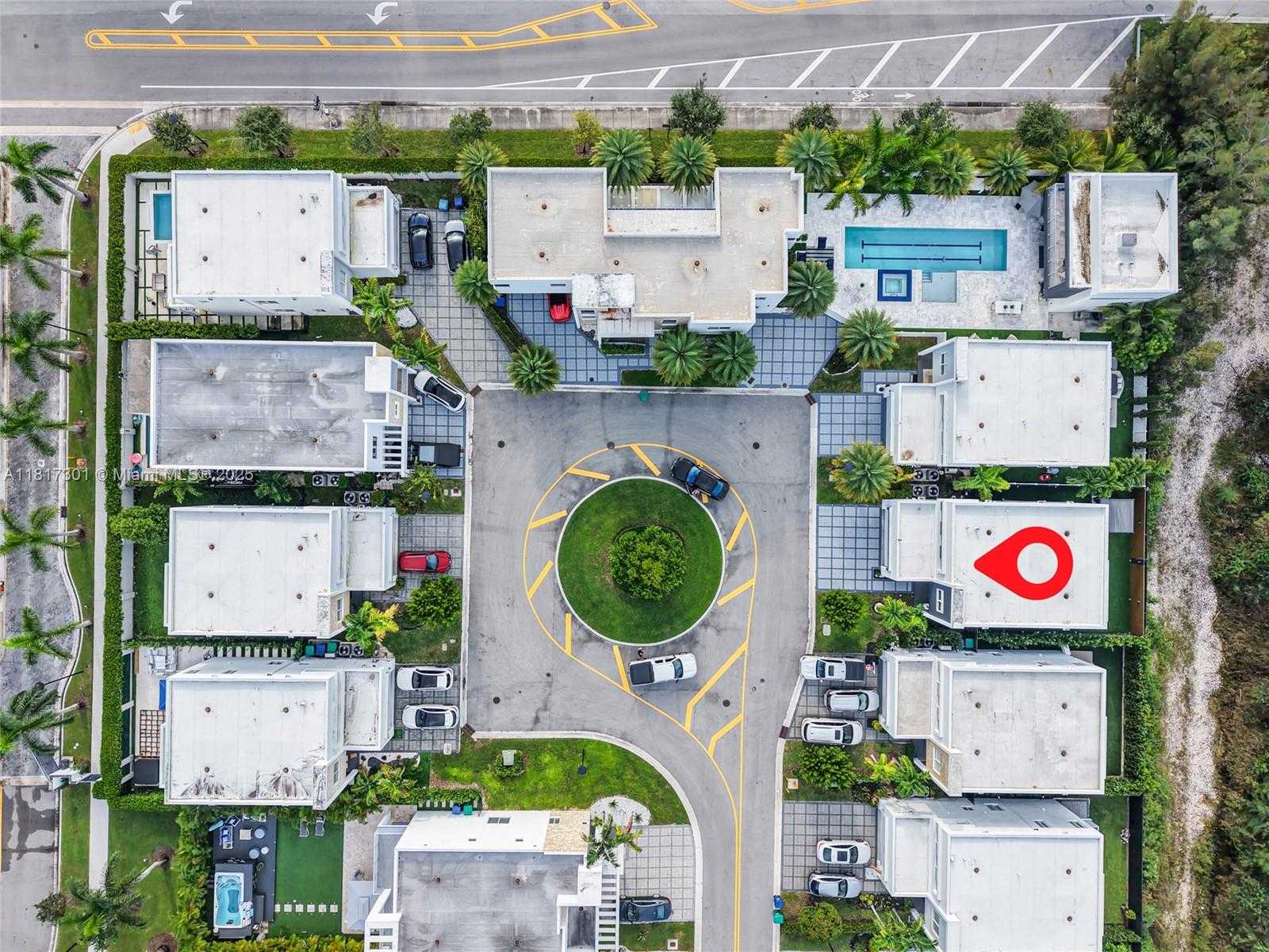 Small Image of 10373 NORTH WEST 68TH TER, Doral Number 45