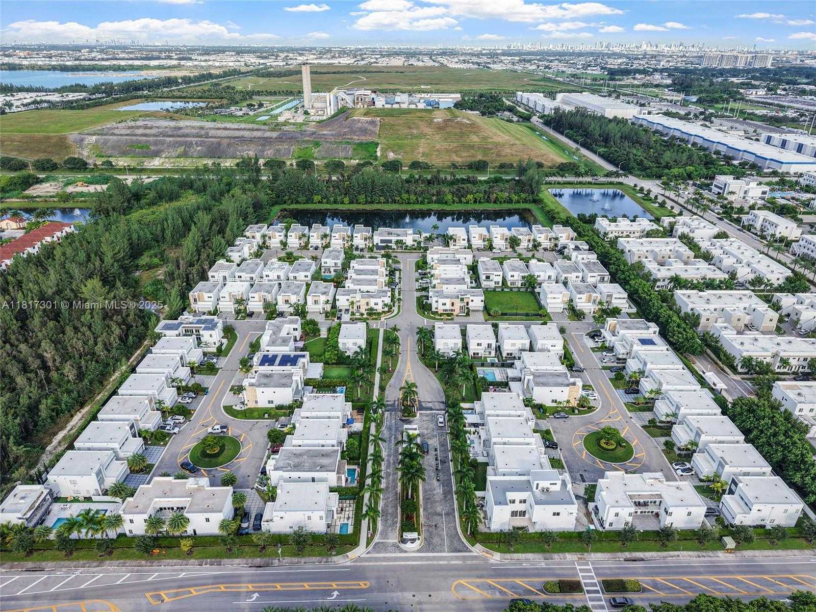 Small Image of 10373 NORTH WEST 68TH TER, Doral Number 48