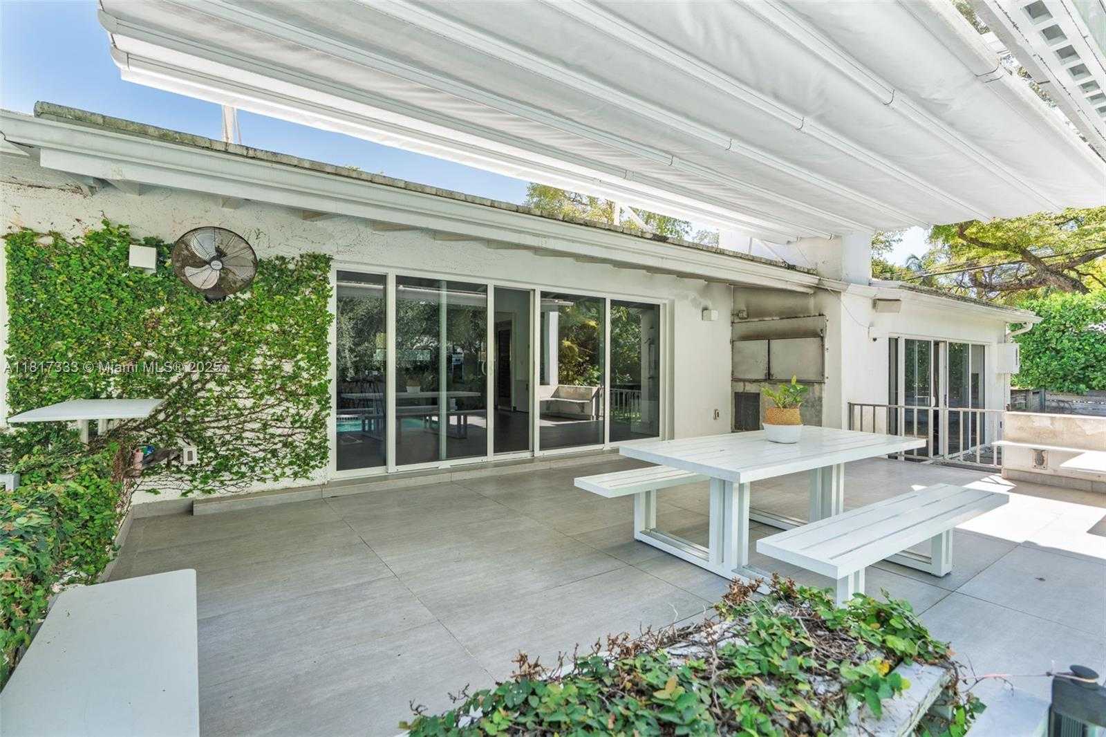 Small Image of 501 NORTH EAST 51ST ST, Miami Number 12