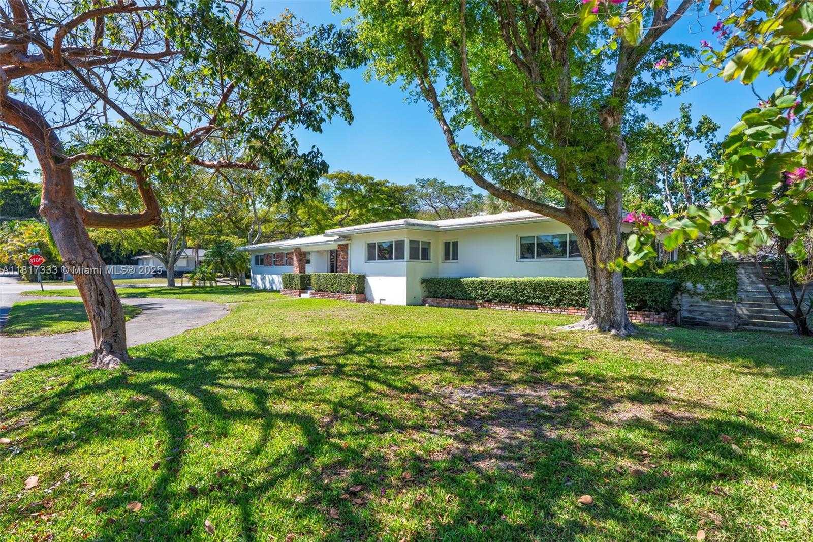 Small Image of 501 NORTH EAST 51ST ST, Miami Number 27