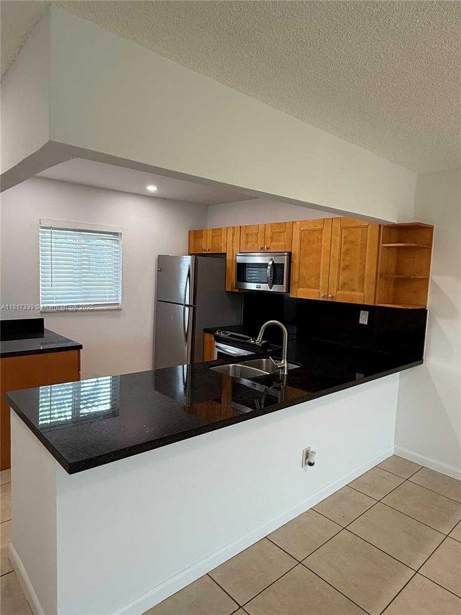 Small Image of 7700 CAMINO REAL #D402, Miami Number 3