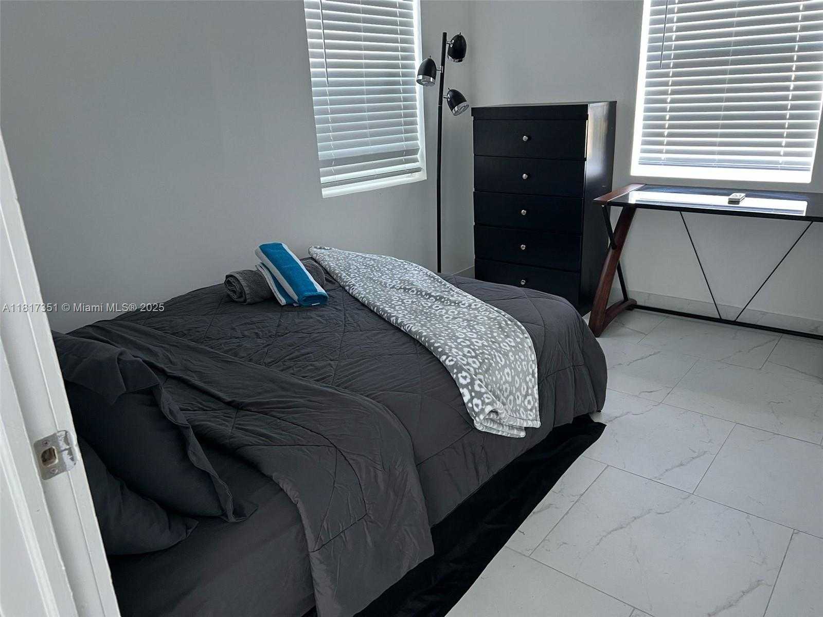 Small Image of 6753 INDIAN CREEK DR #10A, Miami Beach Number 6