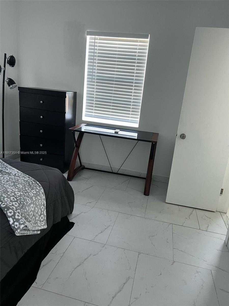 Small Image of 6753 INDIAN CREEK DR #10A, Miami Beach Number 7