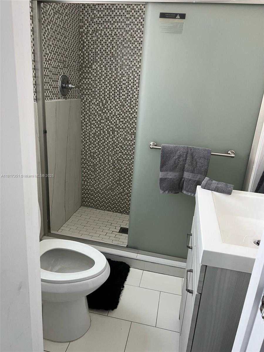 Small Image of 6753 INDIAN CREEK DR #10A, Miami Beach Number 9