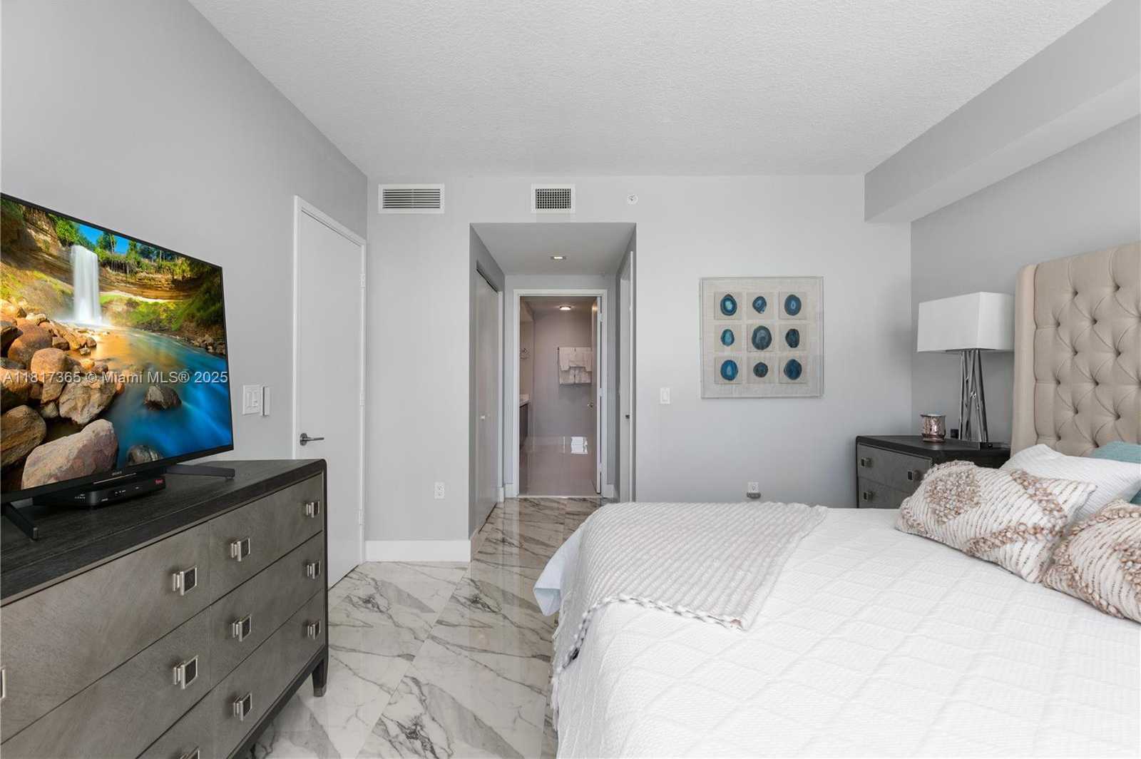 Small Image of 330 SUNNY ISLES BLVD #5-1103, Sunny Isles Beach Number 11